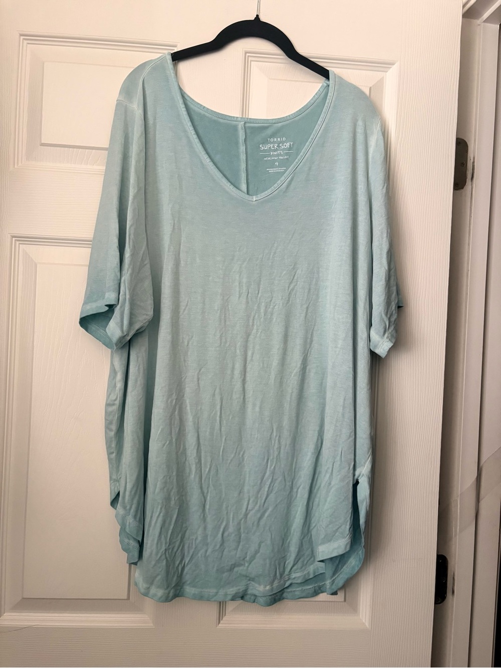 Torrid “Latigo Bay” green favorite tunic super soft shirt tail hem Sz 4X